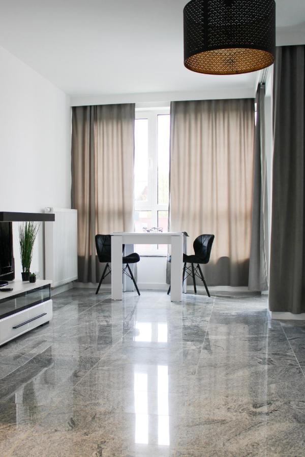 Apartament White-Niska Z Garazem Podziemnym Kielce Buitenkant foto